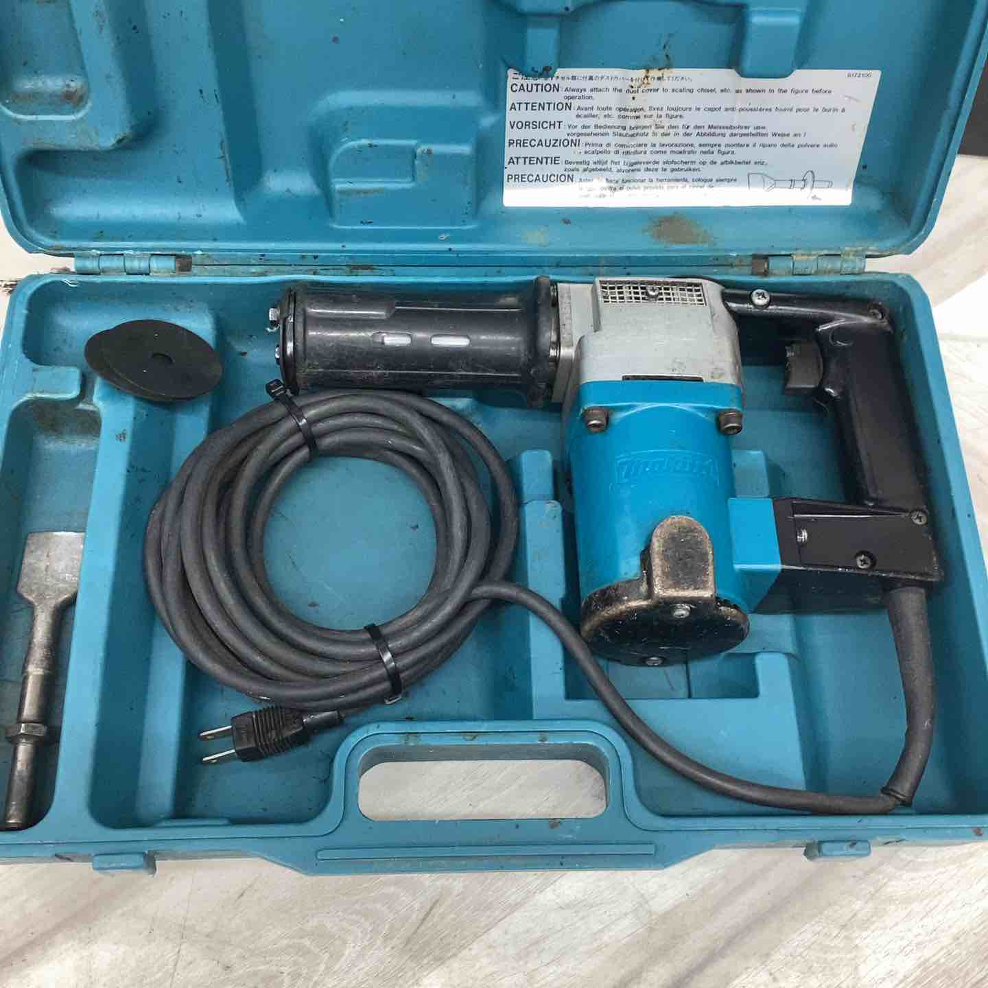 makita 電動ケレン HK1810 ケレン ハツリ 穴あけ マキタ 札幌 西野 マキタ HK1810 電動ケレン【送料無料】