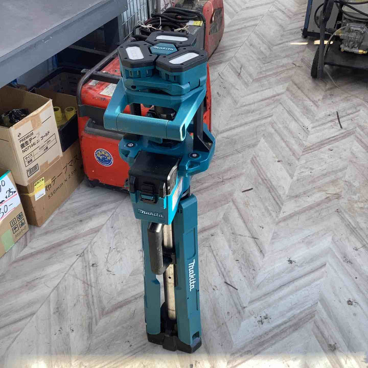 ★マキタ(makita) コードレスタワーライト ML814【越谷店】