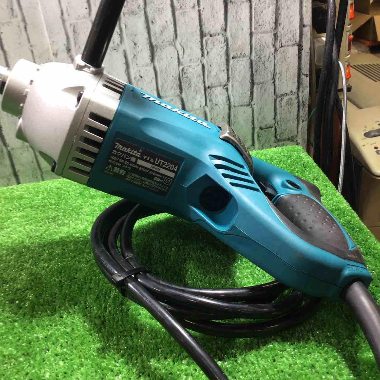 Makita 撹拌機 UT2204 850W 【公式通販】
