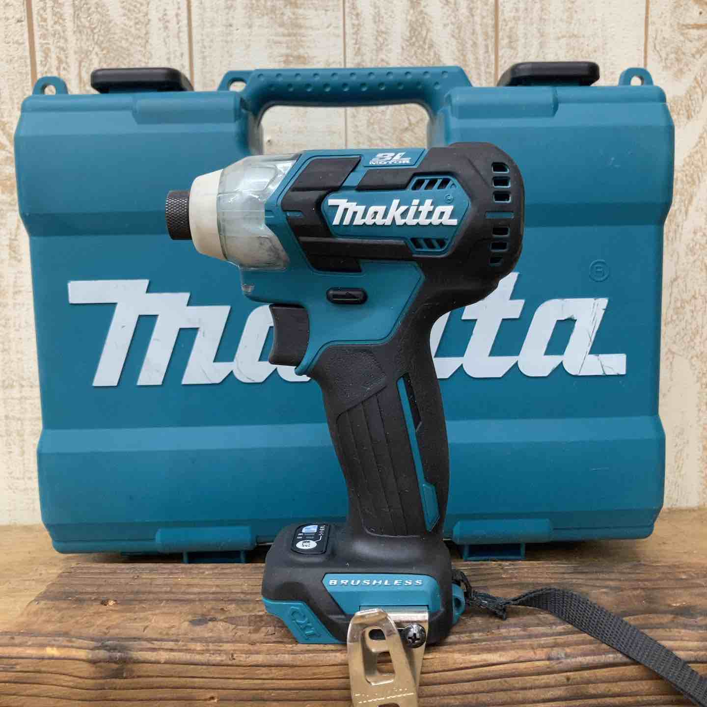 ☆マキタ(makita) コードレスインパクトドライバー TD111DSHX