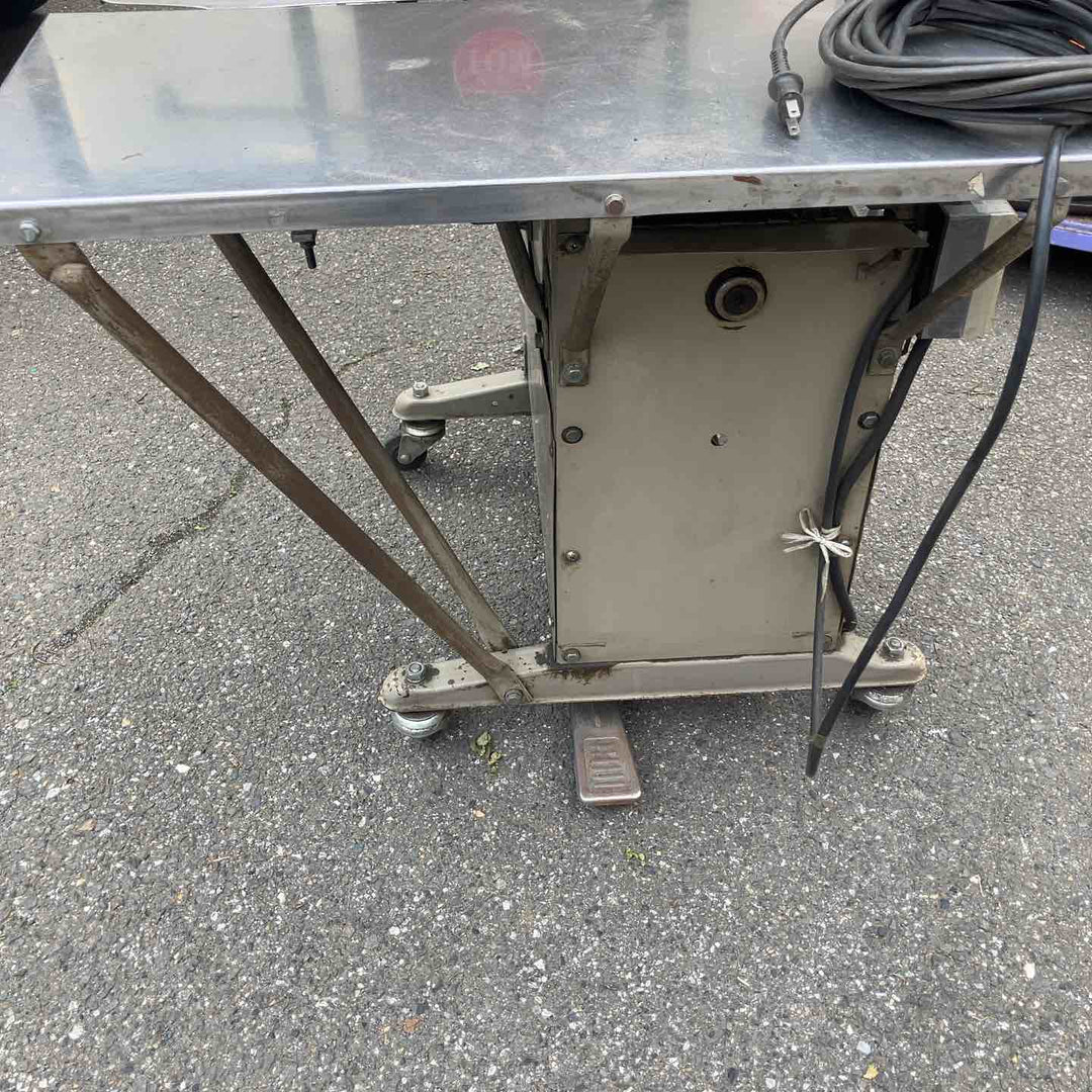 【店頭受取り限定】山田機械 TOM 自動紐掛機 T-60型 2回転巻き自動結束機 梱包機　ひもかけ機【所沢店】