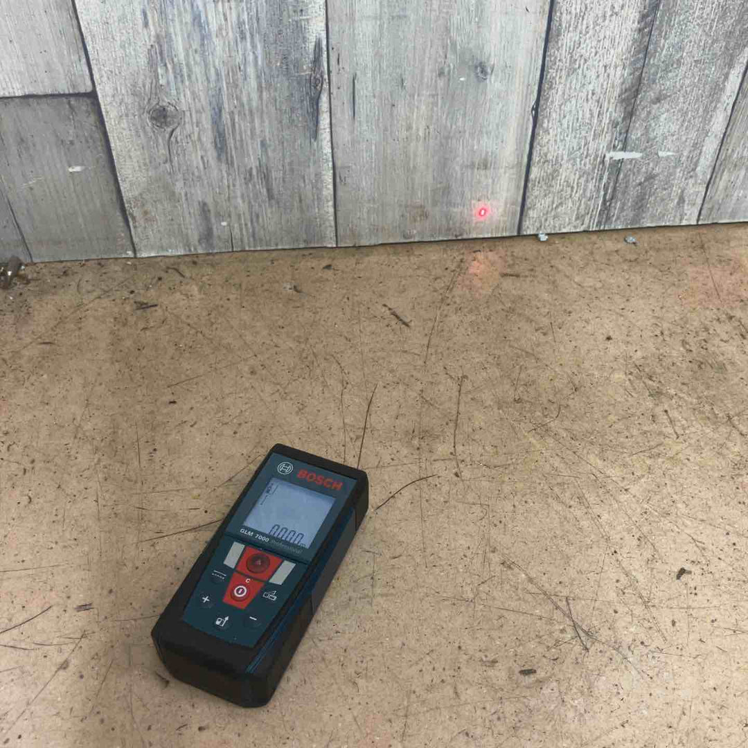 【中古品】ボッシュ(BOSCH) レーザー距離計 GLM7000 ソフトケース付属【東大和店】