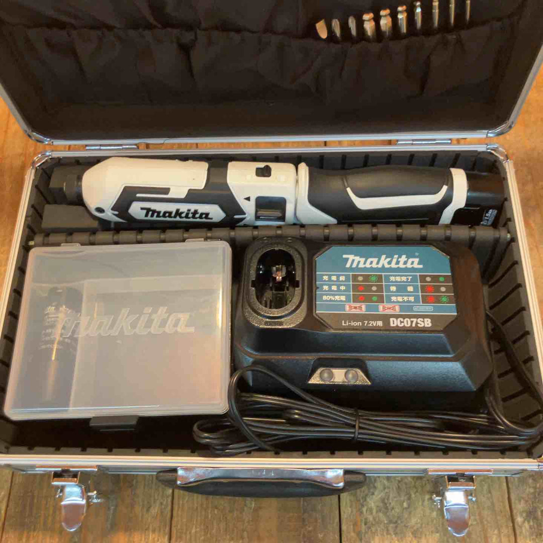 ★マキタ(makita) コードレスペンインパクトドライバー TD022DSHXW【所沢店】