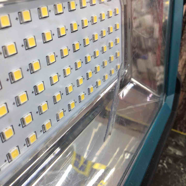 ★マキタ(makita) コードレススタンドライト ML809【八潮店】