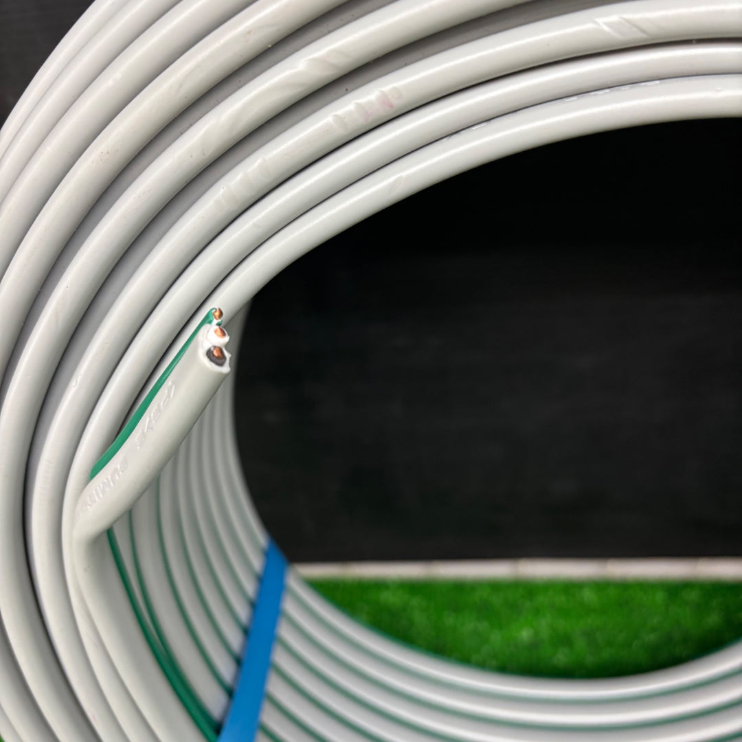 【未使用品】住友電工製 アース付VVF2・0×2＋1・6×1 mm 未使用品 80m巻　VVFケーブル【電材館越谷店】