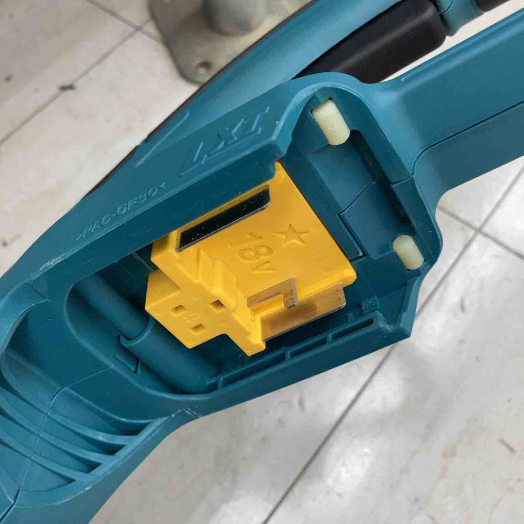 【店頭受取り限定】☆マキタ(makita) コードレス草刈り機 MUR181DZ【鴻巣店】