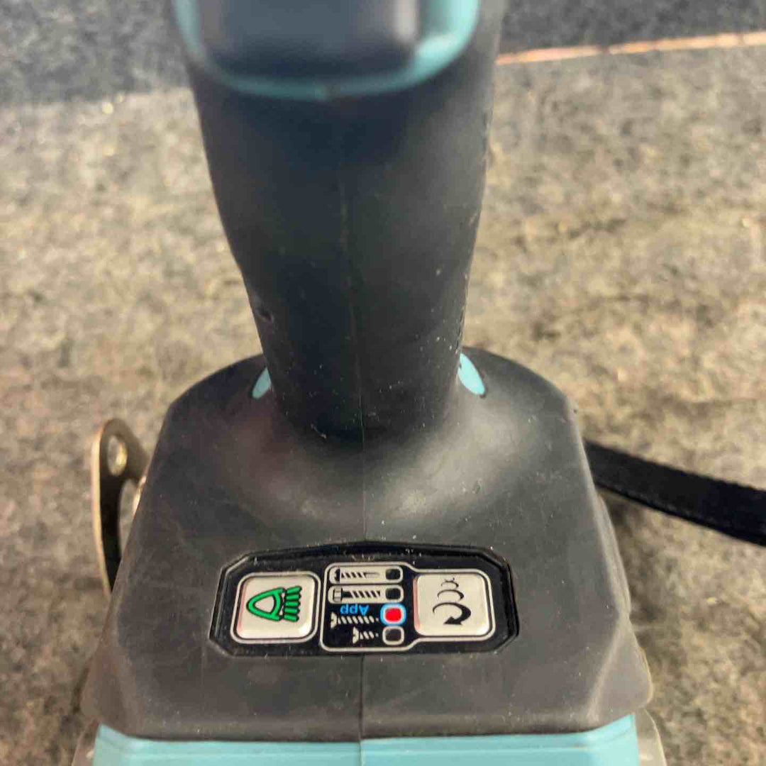 【現状品】★ハイコーキ(HIKOKI ※旧:日立工機) コードレスインパクトドライバ WH36DC(NN)(CB) フックねじ外れない【鴻巣店】