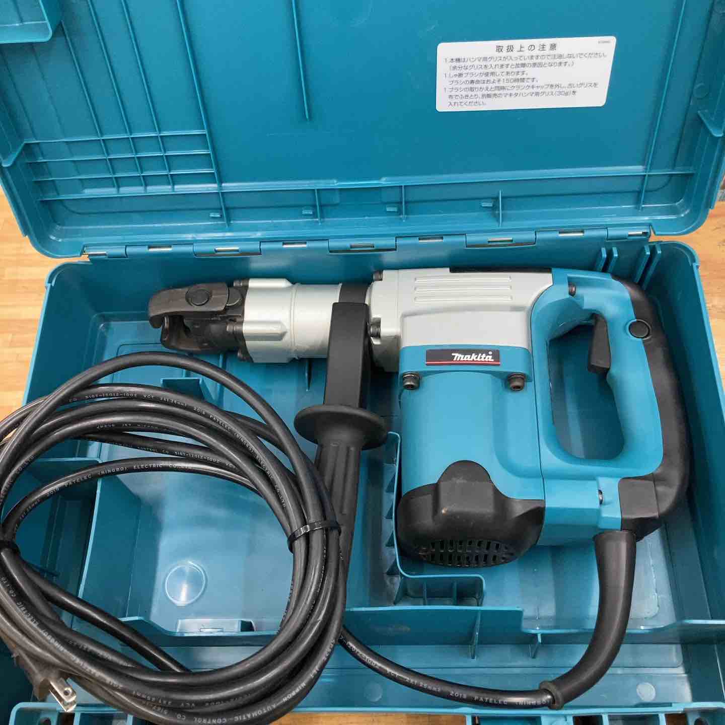 中古品☆マキタ(makita) 1 マキタ makita 電動ハンマ HM0830 中古品 