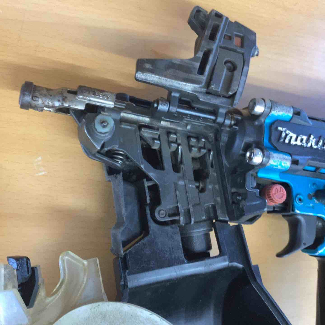 ★マキタ(makita) 高圧エア釘打ち機 AN636HM【越谷店】