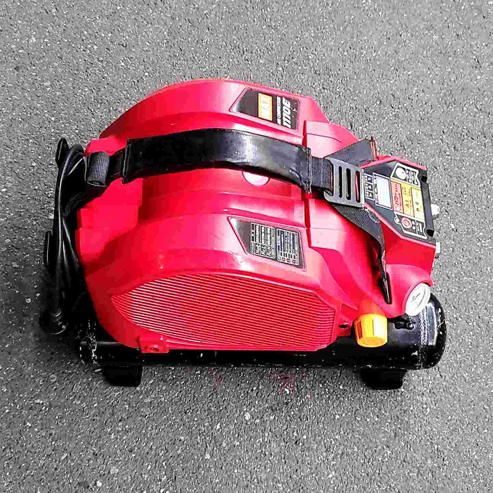 ★マックス(MAX) 常圧高圧兼用エアコンプレッサー AK-HL1110E 充填時間：4分15秒・スイッチパネル交換済み。【鴻巣店】