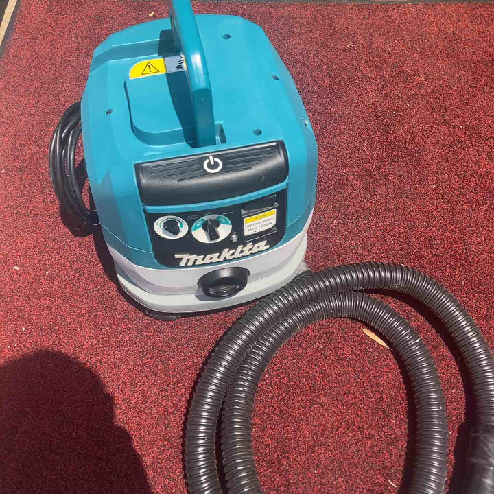 ★マキタ(makita) 集じん機 乾湿両用 VC0820【町田店】