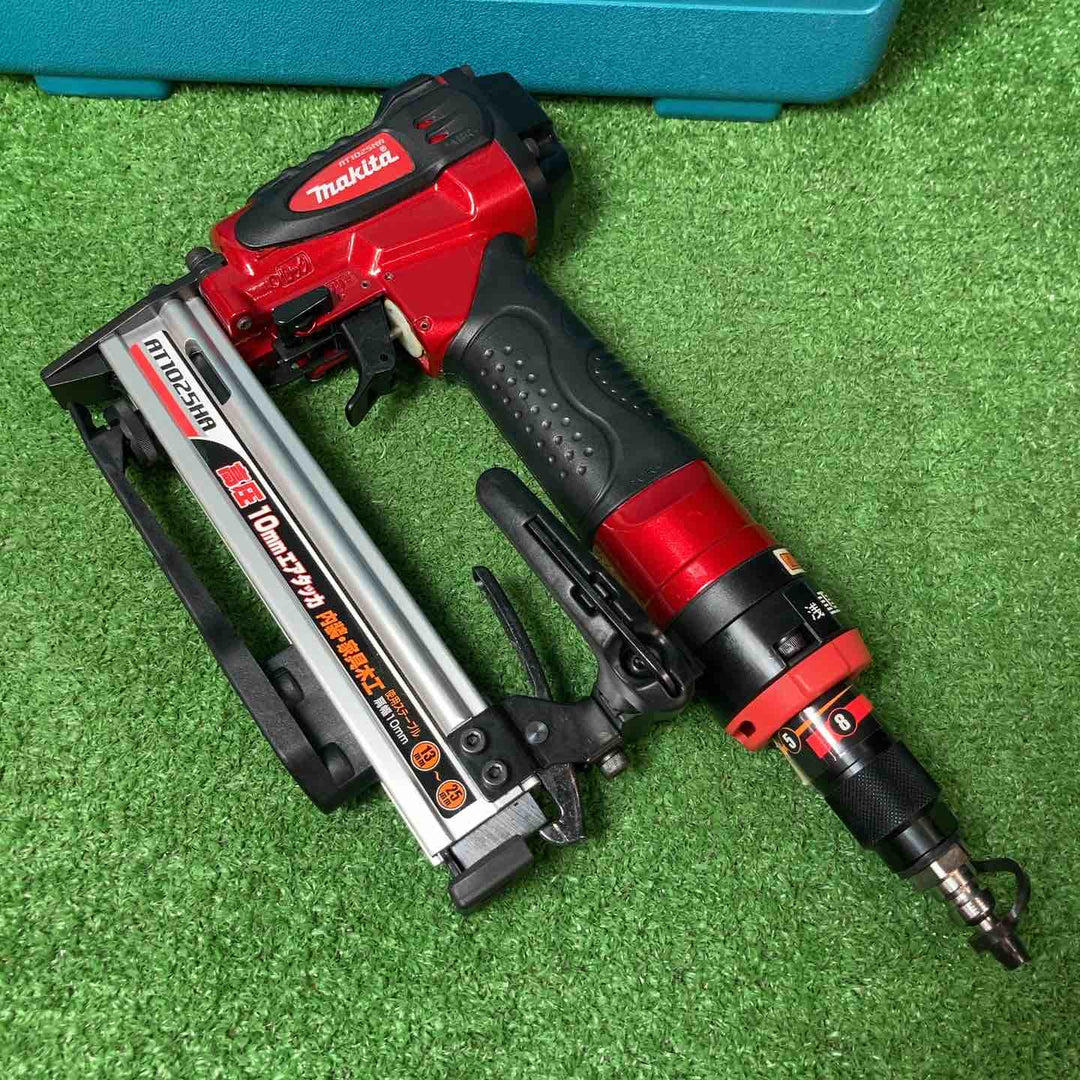 【美品】◇マキタ 10mm高圧エアタッカ AT1025HAK【岩槻店】