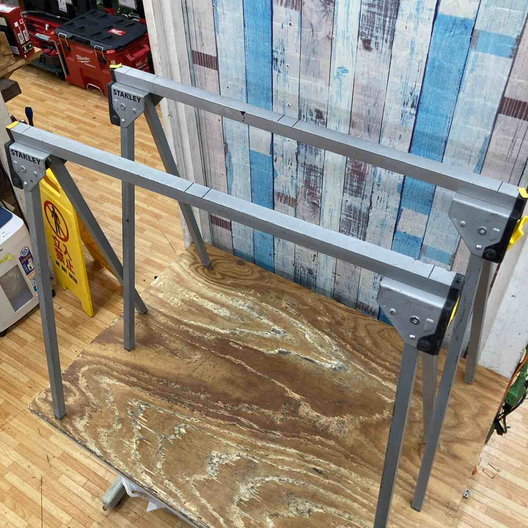 【中古品】スタンレー STANLEY ソーホース 折り畳み式 メタル 2脚１セット 作業台 車止め【柏店】