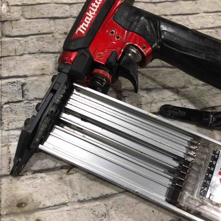 ★マキタ(makita) 高圧フィニッシュネイラ AF552H【川口店】