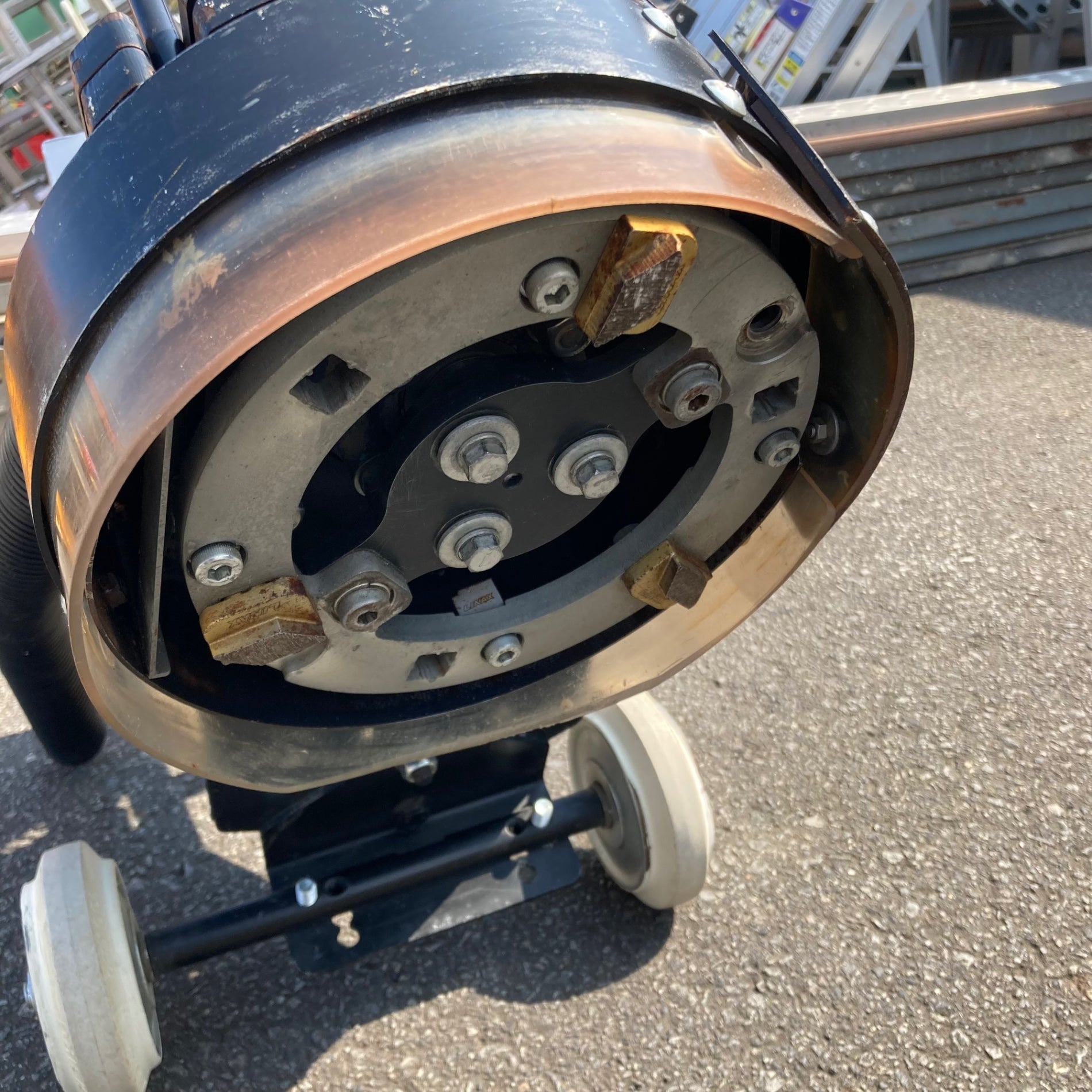 中古品/店頭受取り限定】ライナックス(LINAX)100V式床表面研削機