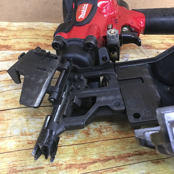 ★マキタ(makita) 高圧エア釘打ち機 AN711H【川崎店】