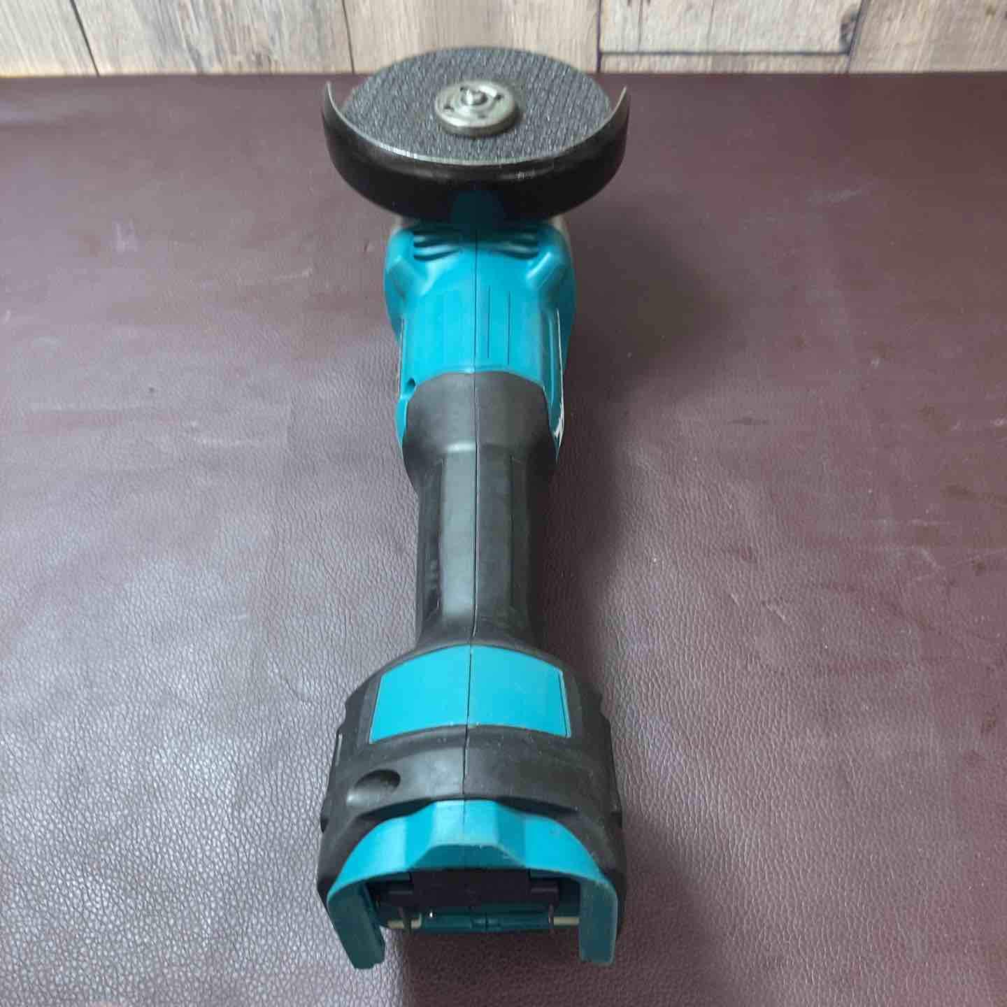 中古品】 マキタ(makita) 18V 100mmコードレスディスクグラインダ