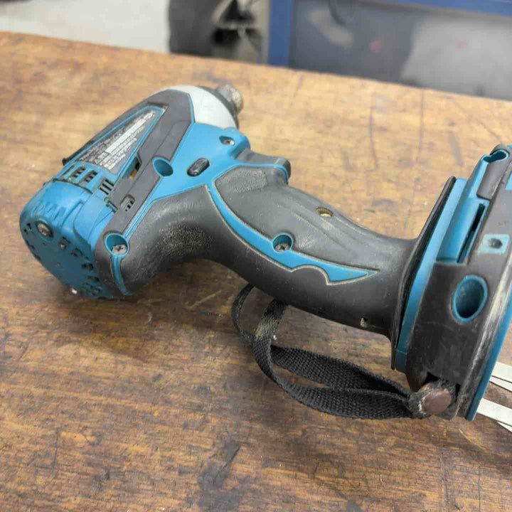 ★マキタ(makita) コードレスインパクトドライバー TD146DX2【八潮店】