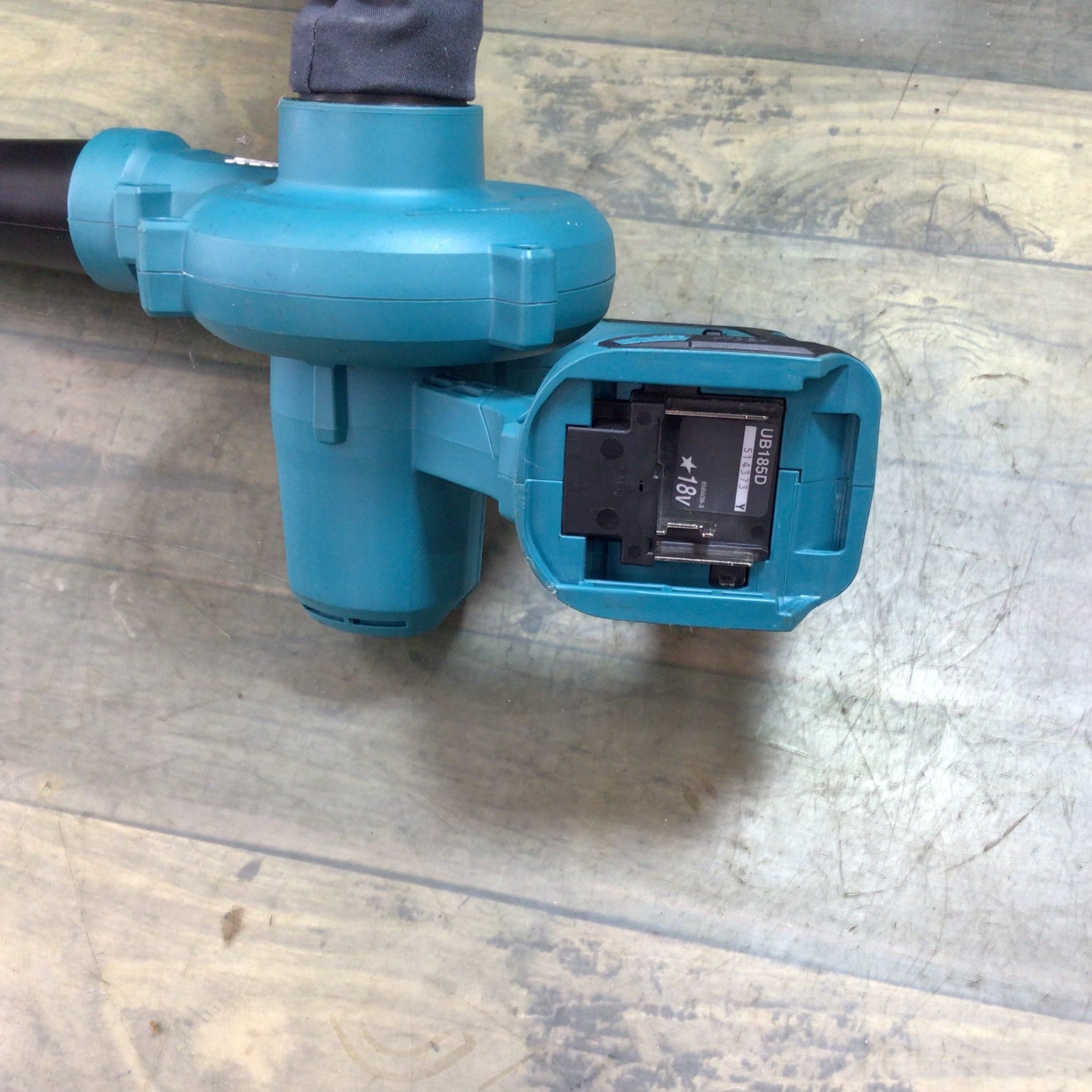 品】 マキタ(makita) コードレスブロワ UB185DZ 【東大和店