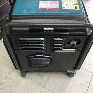 【店頭受取り限定】〇マキタ(makita) インバーター発電機 G250IS【鴻巣店】