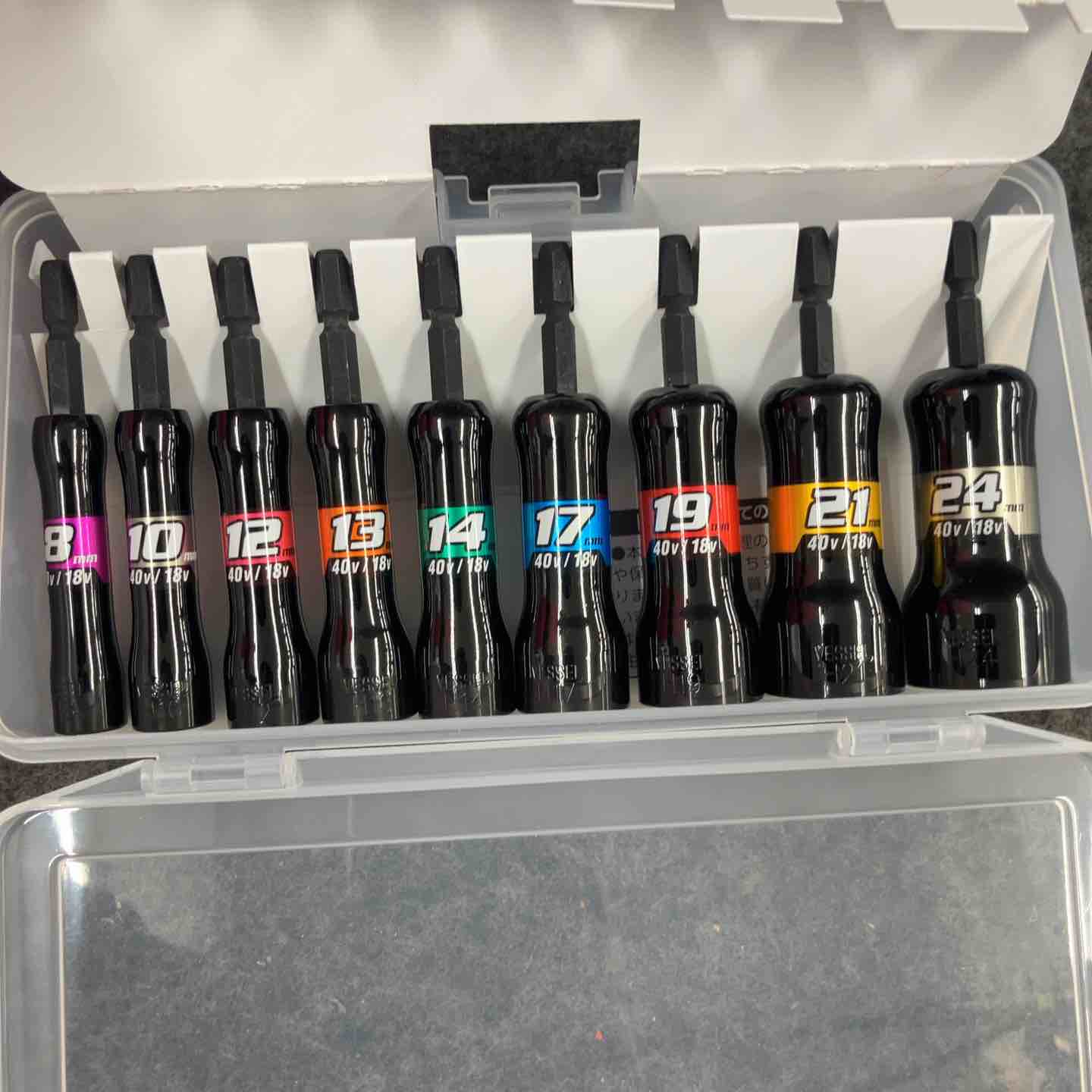 ◇ベッセル(VESSEL) 40V対応 剛鍛セミロングソケット 9本組 ＜限定：黒