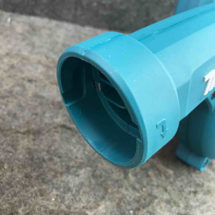 ★マキタ(makita) コードレスブロワ UB185DZ【鴻巣店】