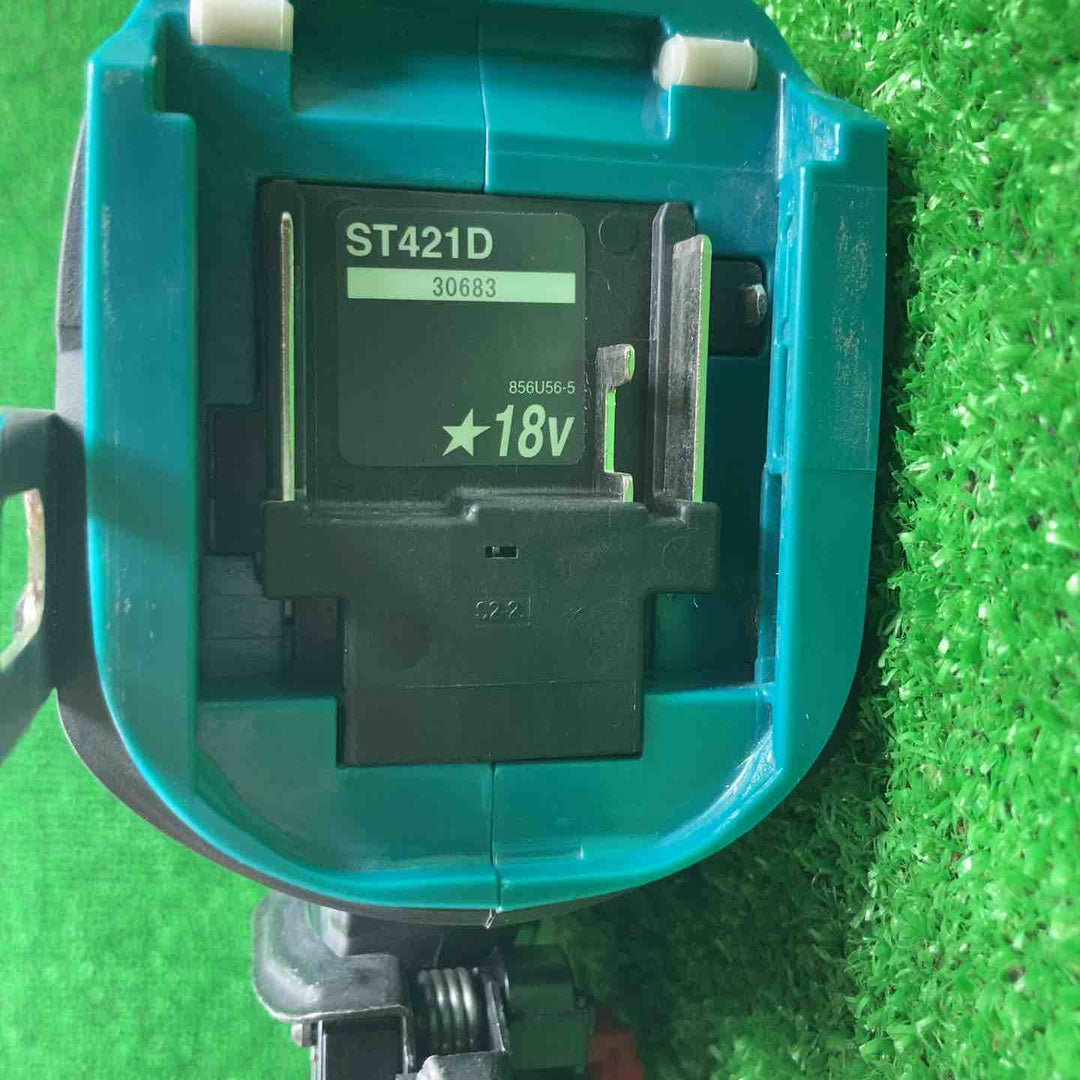 ◇マキタ(makita) コードレスタッカー ST421DZ【川崎店】