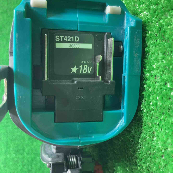 ◇マキタ(makita) コードレスタッカー ST421DZ【川崎店】