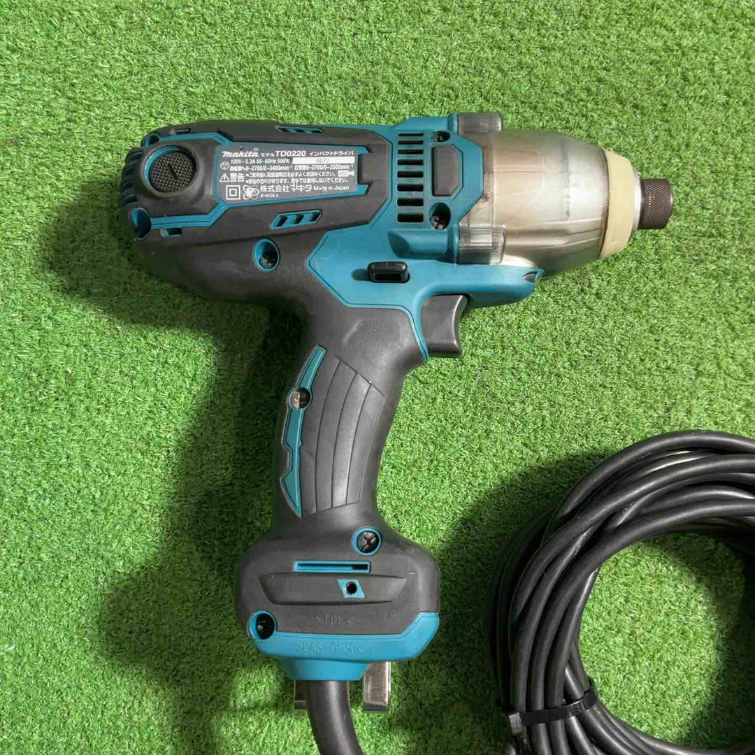 ☆マキタ(makita) インパクトドライバ TD0220 動作確認済【川口店】