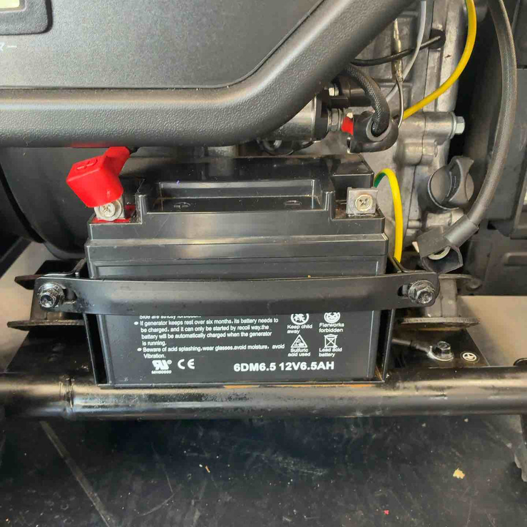 【店頭受取り限定】ESIMAIK インバーター発電機 200V発電機 単相100V/200V出力 JM6000XiE【藤沢店】