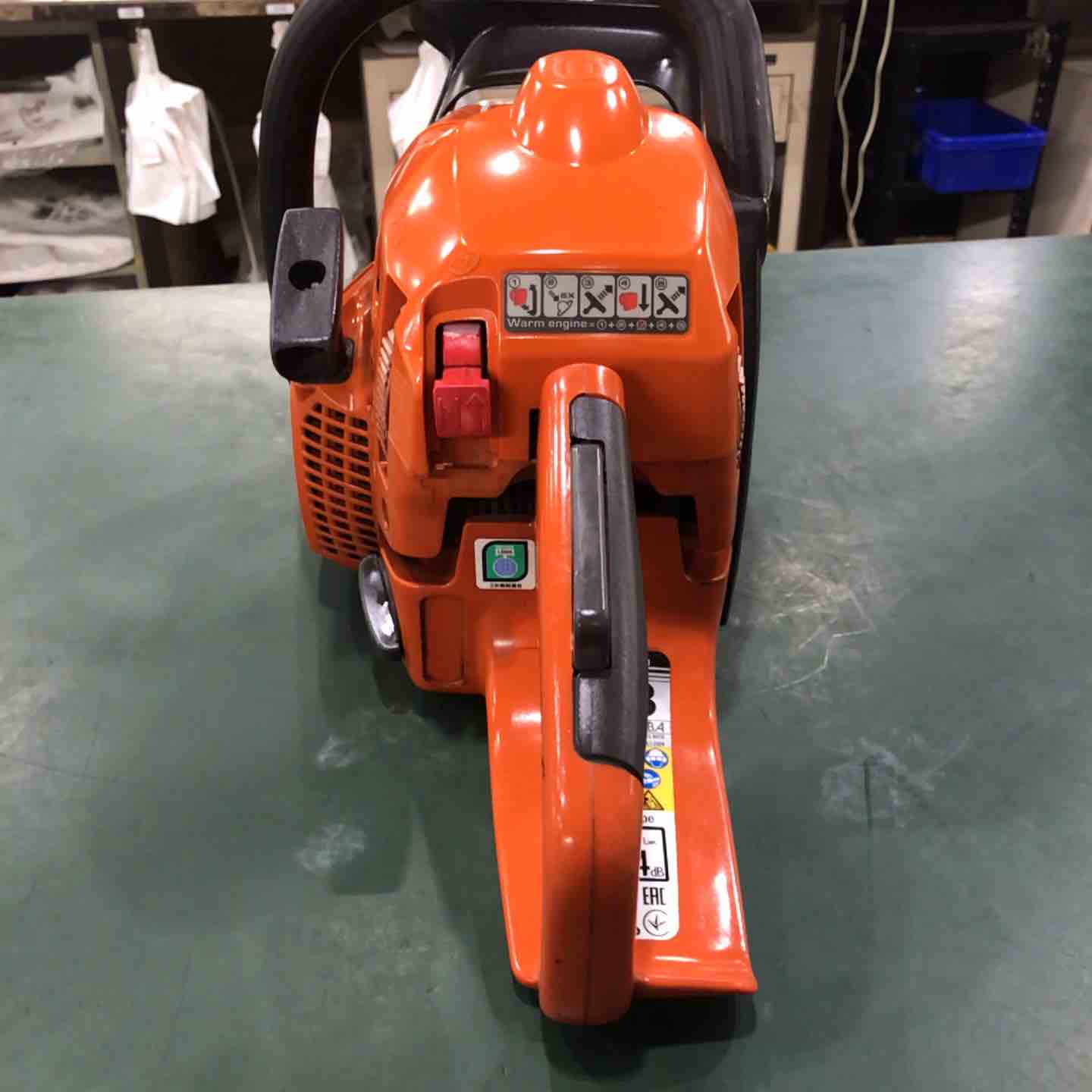 引渡し決定しました。　エンジンチェーンソー　ハスクバーナ 135 Mark Ⅱ ◇ハスクバーナ(Husqvarna) エンジンチェーンソー 135 Mark II (Mark2