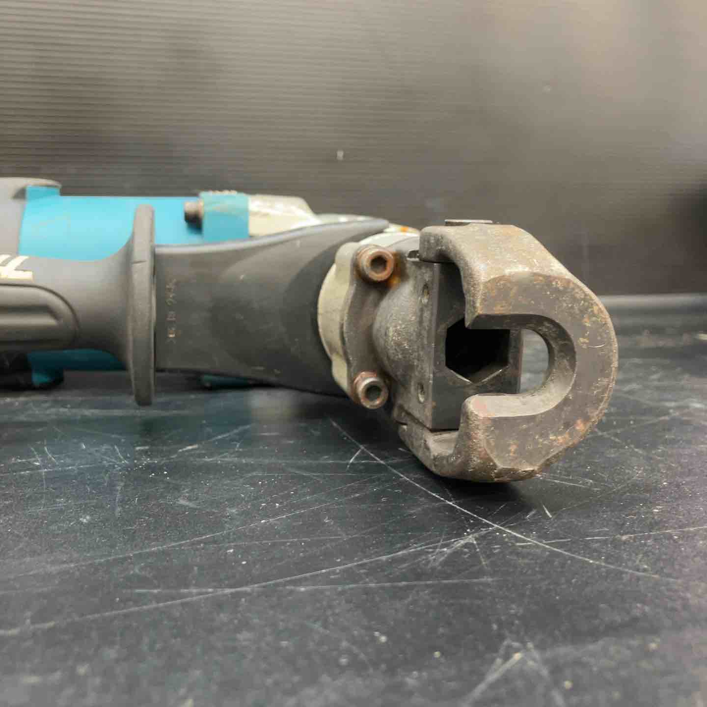 ☆マキタ(makita) 電動ハンマ HM0830【川越店】 – アクトツール