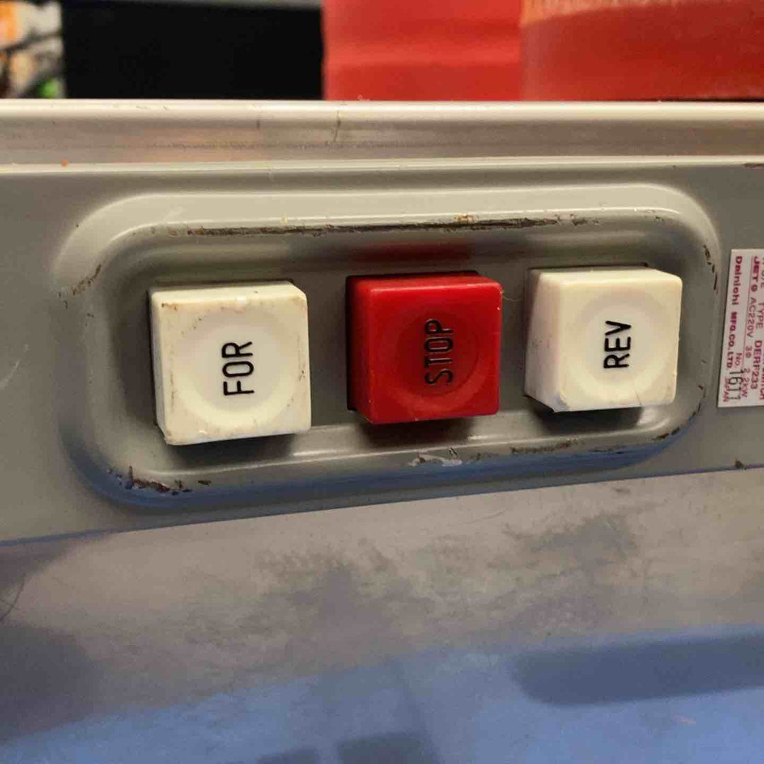 【店頭受取り限定】▼メーカー・型式不明 200V ケーブル中間送り機 CB-180？ 本体のみ【戸田店】