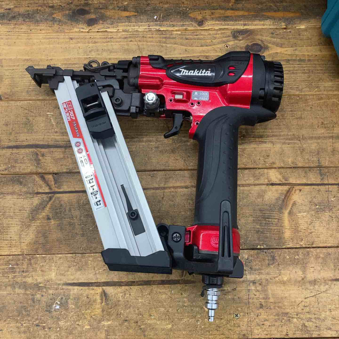 ★マキタ(makita) 高圧フロアタッカ AF530H【所沢店】