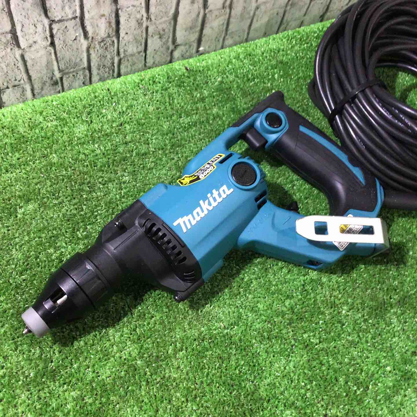 ☆マキタ(makita) ボード用スクリュードライバ FS6100 本体のみ 【川口