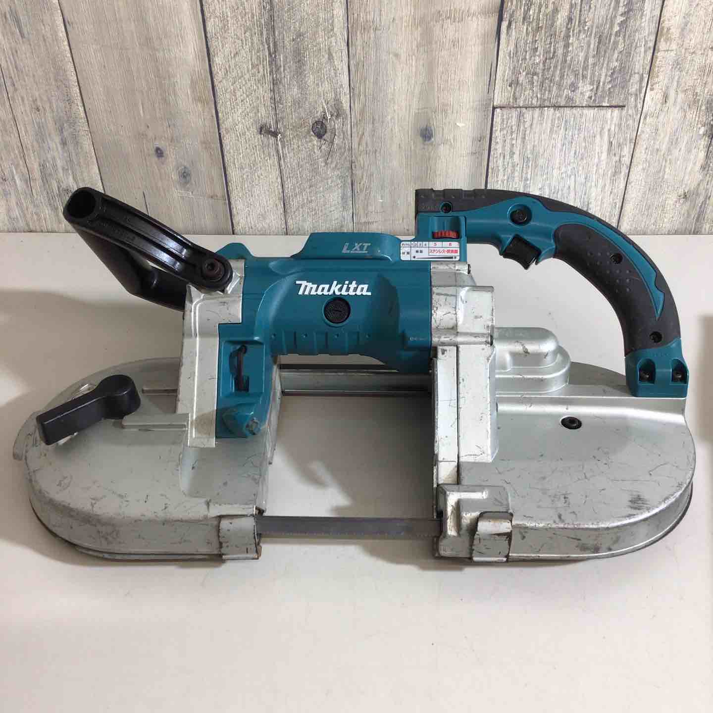 2月26日までの大特価品！】マキタ B184 メタルバンドソー【野田愛宕店