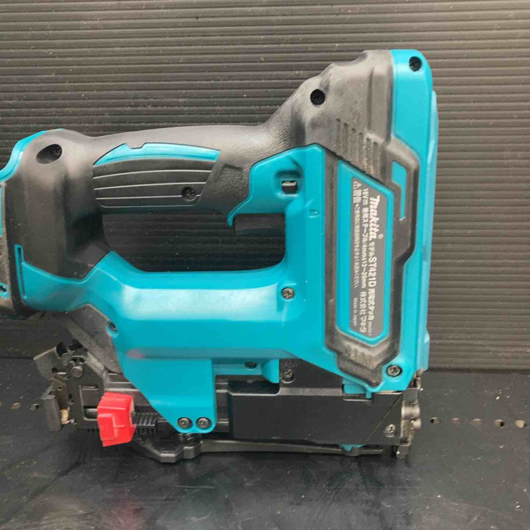 ★マキタ(makita) コードレスタッカー ST421DZK【川越店】