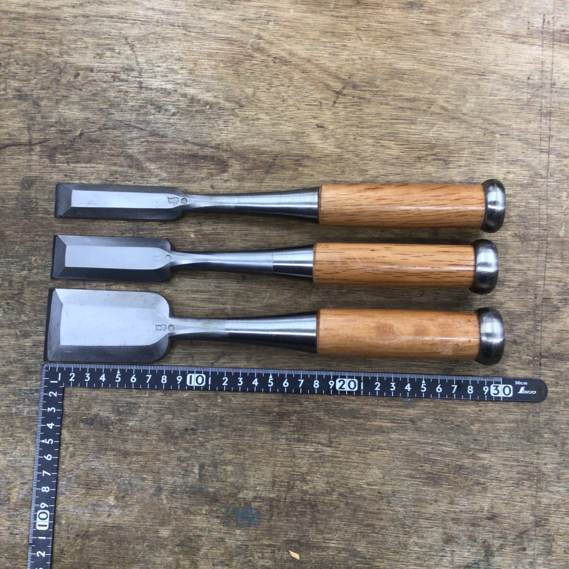 歓声 金山鉄夫 鉋　2寸【野田愛宕店】【店頭取引限定】【中古】管理番号：ITCDMLKI4UDA 小鉋を買うなら 大工道具専門店(PRO SHOP HOKUTO)