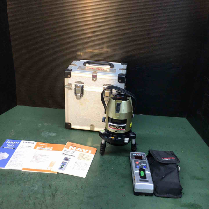 ◇タジマ(TAJIMA) レーザー墨出し器 GT5Z-Ni 矩十字・横 GT5Z-NI【戸田店】