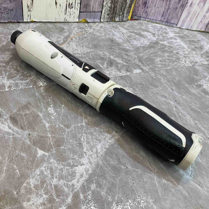 ◇マキタ(makita) コードレスペンインパクトドライバー TD021DZW【八潮店】