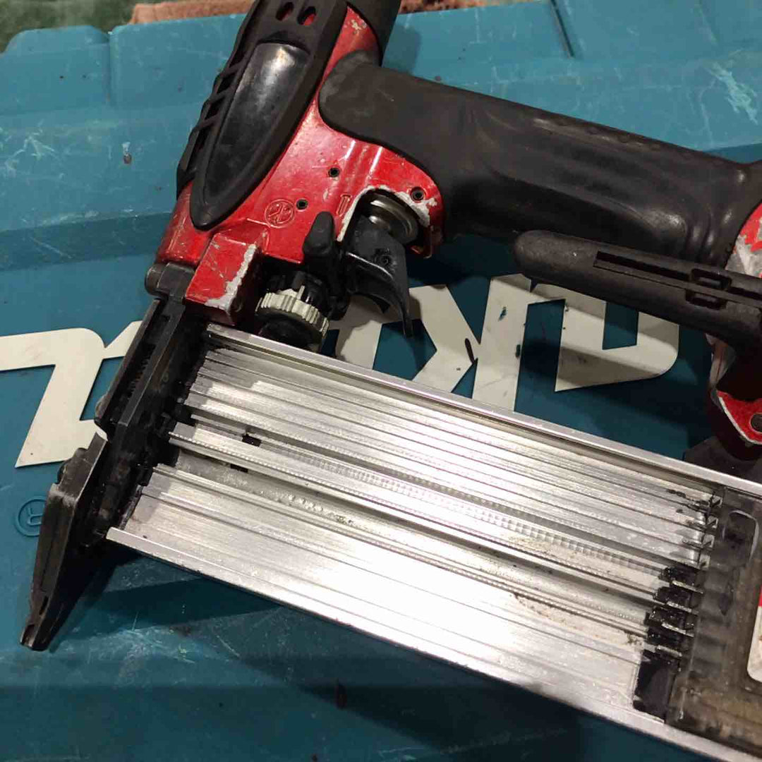 ★マキタ(makita) 高圧フィニッシュネイラ AF551H【川口店】