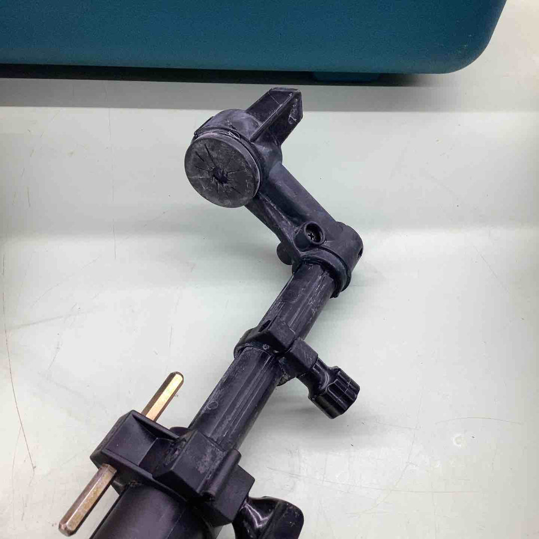 ★マキタ(makita) ハンマドリル HR2432 ハンドル 集塵袋付き ・【越谷店】