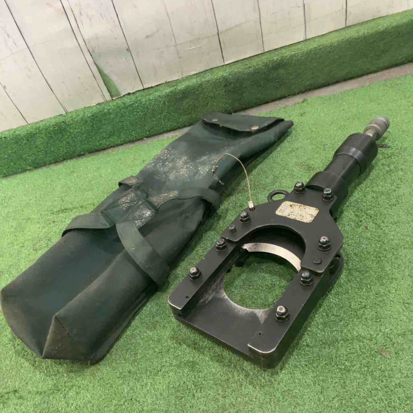 ◇泉精器(IZUMI) 油圧ケーブルカッターヘッド P-85型【川口店