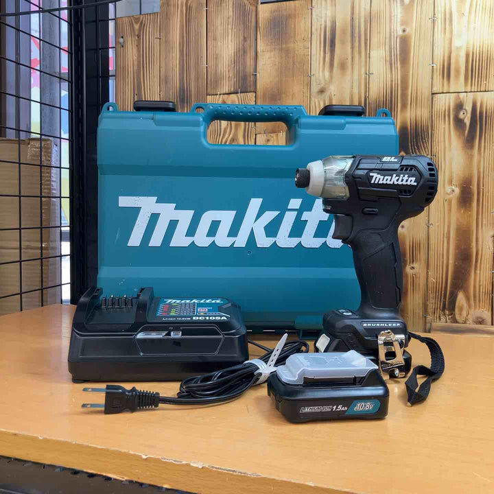 ★マキタ(makita) コードレスインパクトドライバー TD111DSHXB バッテリー二個 充電器付き【越谷店】