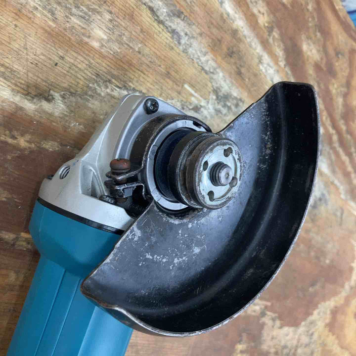 ☆マキタ(makita) 100mmディスクグラインダ 9533B【柏店】