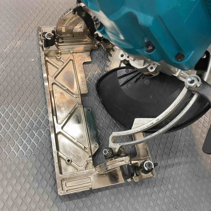 ★マキタ(makita) コードレス丸のこ HS631DZ【所沢店】
