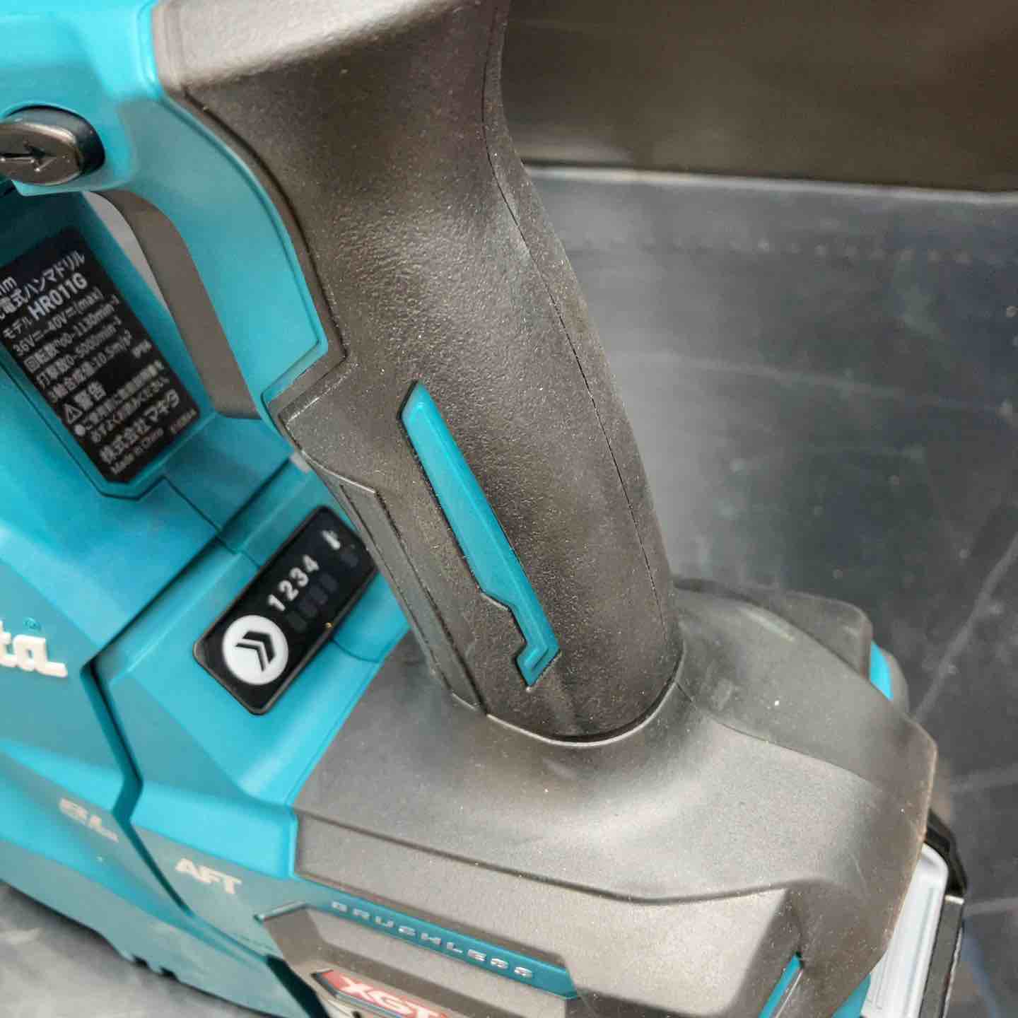 未使用品】☆マキタ(makita) コードレスハンマドリル HR011GRDX【川越