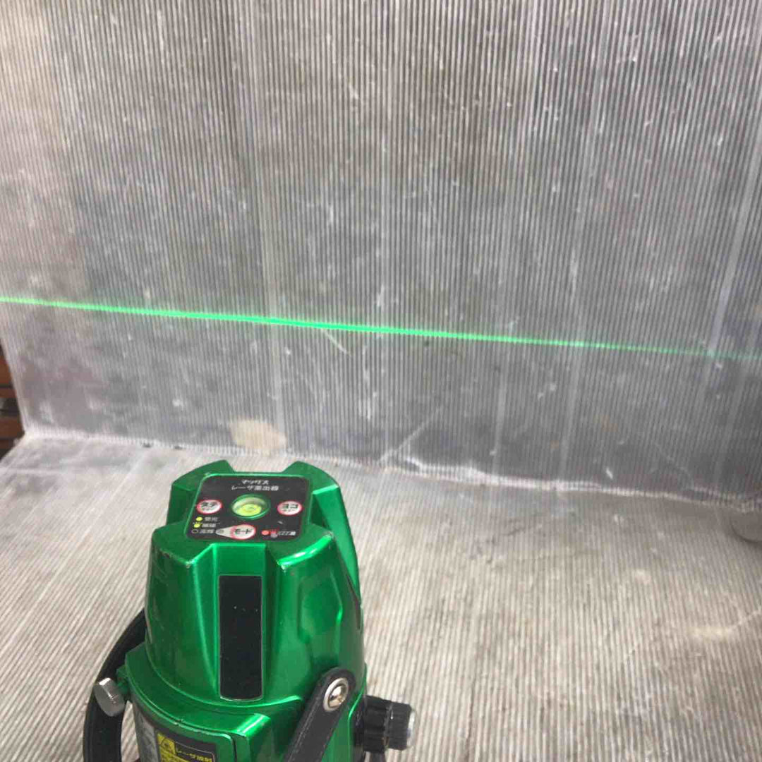 〇MAX グリーンレーザー墨出し器 LA-301DG パネルに傷あり【草加店】