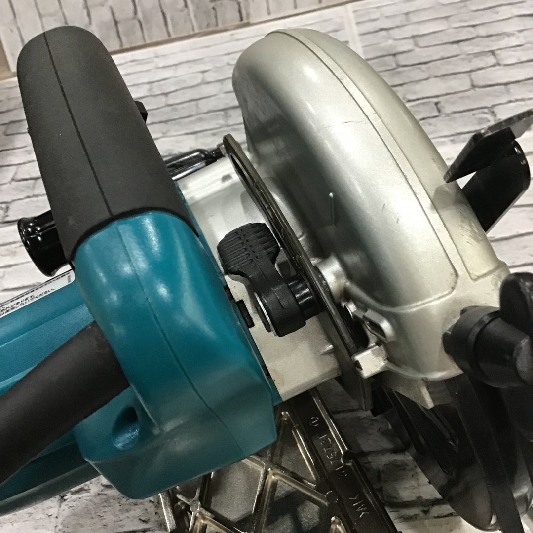★マキタ(makita) 際切丸のこ 5840BA【川口店】