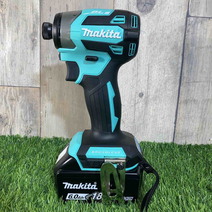 ★マキタ(makita) 18Vコードレスインパクトドライバ TD173DGXTB ターコイズブルー 側面シールに破れ有【戸田店】